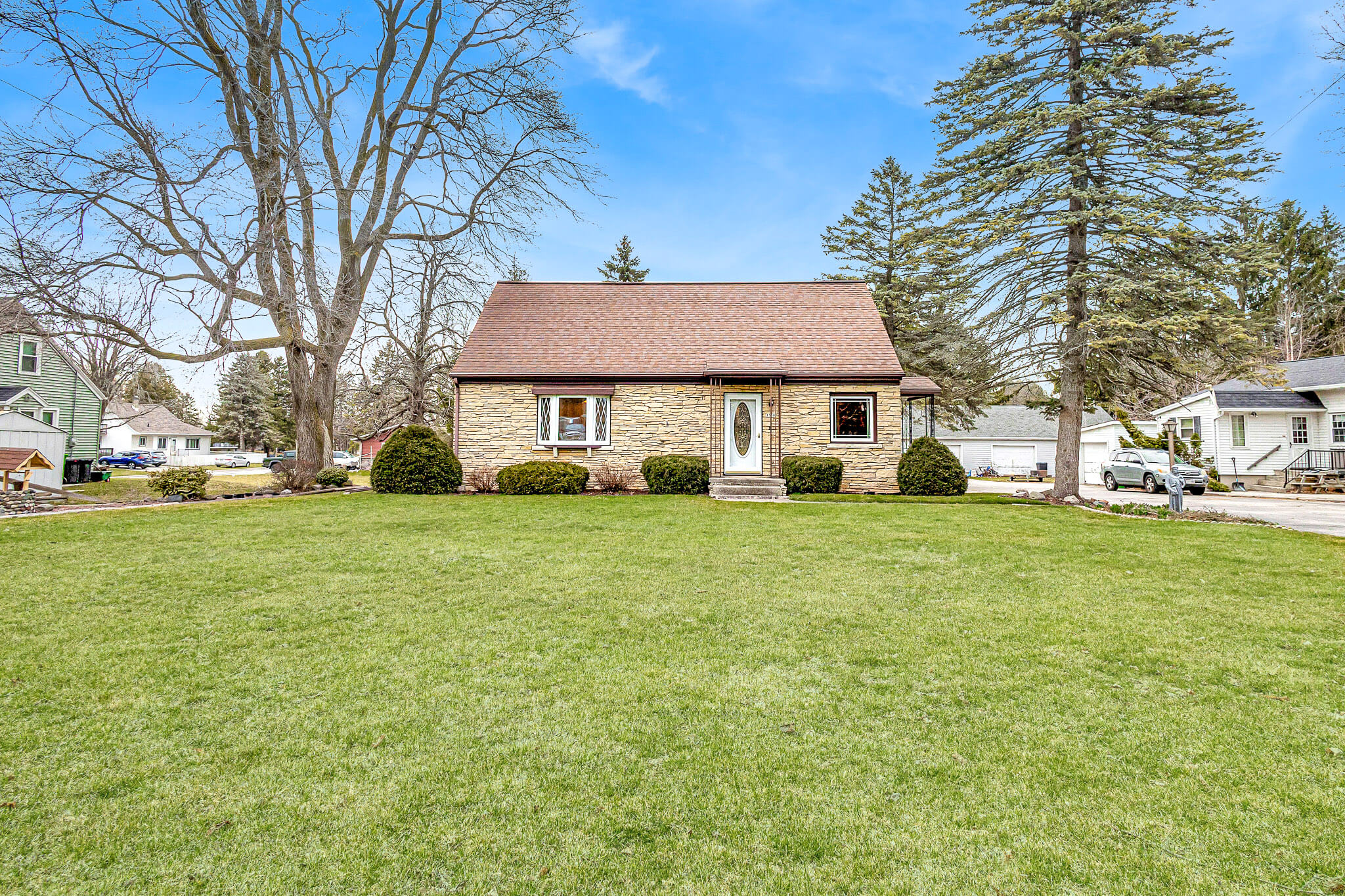 Cleveland Home For Sale | 1350 W Washington Ave | Pleasant View Realty