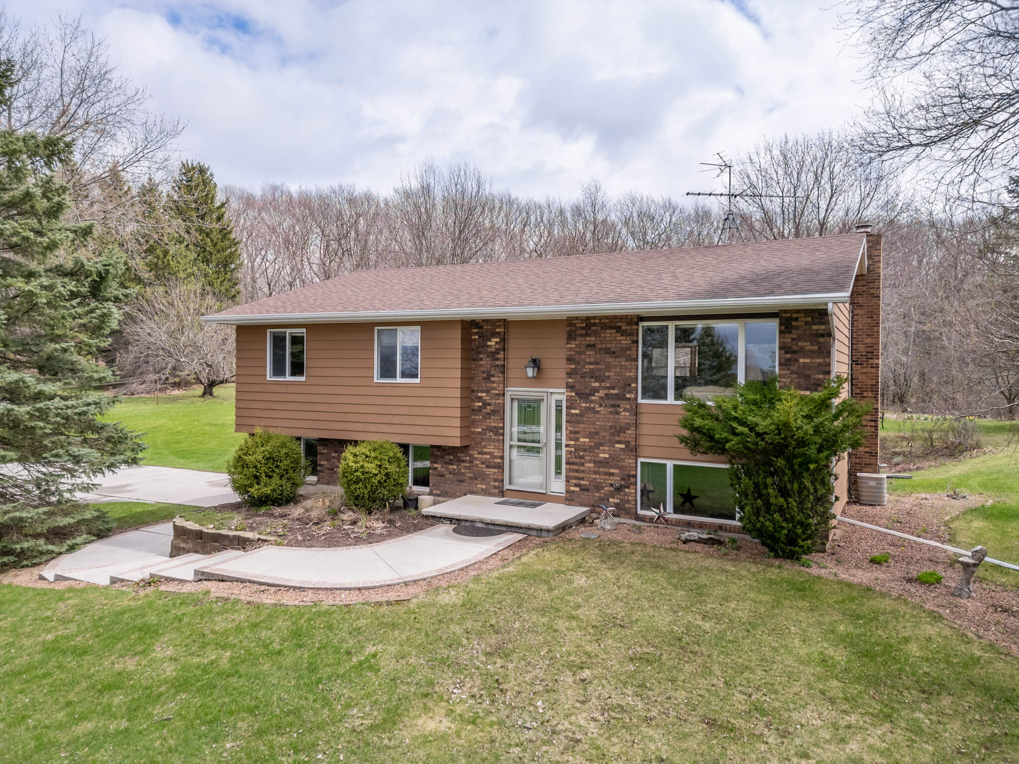 Elkhart Lake Home For Sale | W6793 Cedar View Drive | Pleasant View Realty
