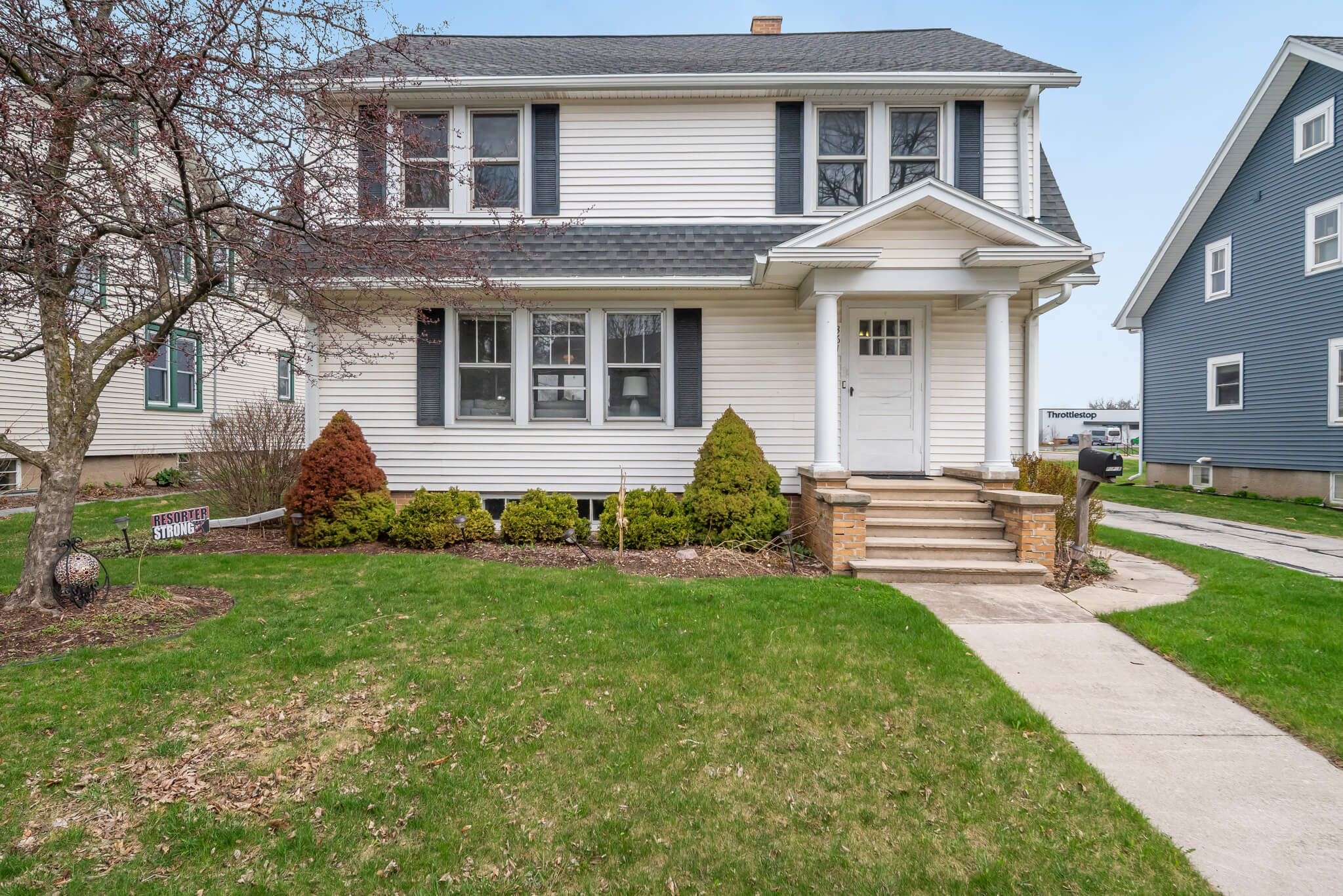 Elkhart Lake Home For Sale | 361 E Rhine Street | Pleasant View Realty