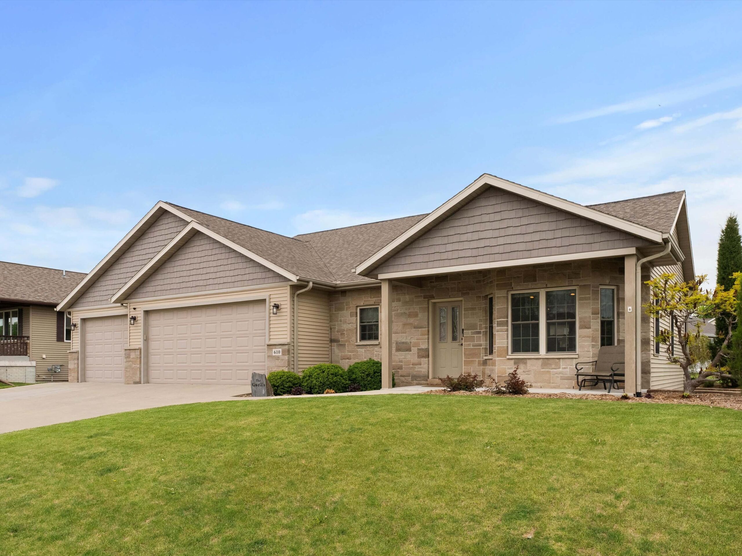 Kewaskum Home For Sale | 610 Ne Shna Bek Trail | Pleasant View Realty