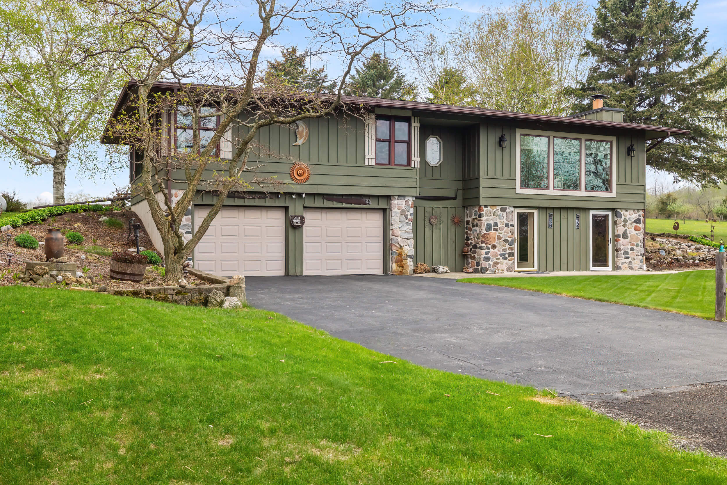 Plymouth Home For Sale | N5632 Cty Rd ZZ | Pleasant View Realty