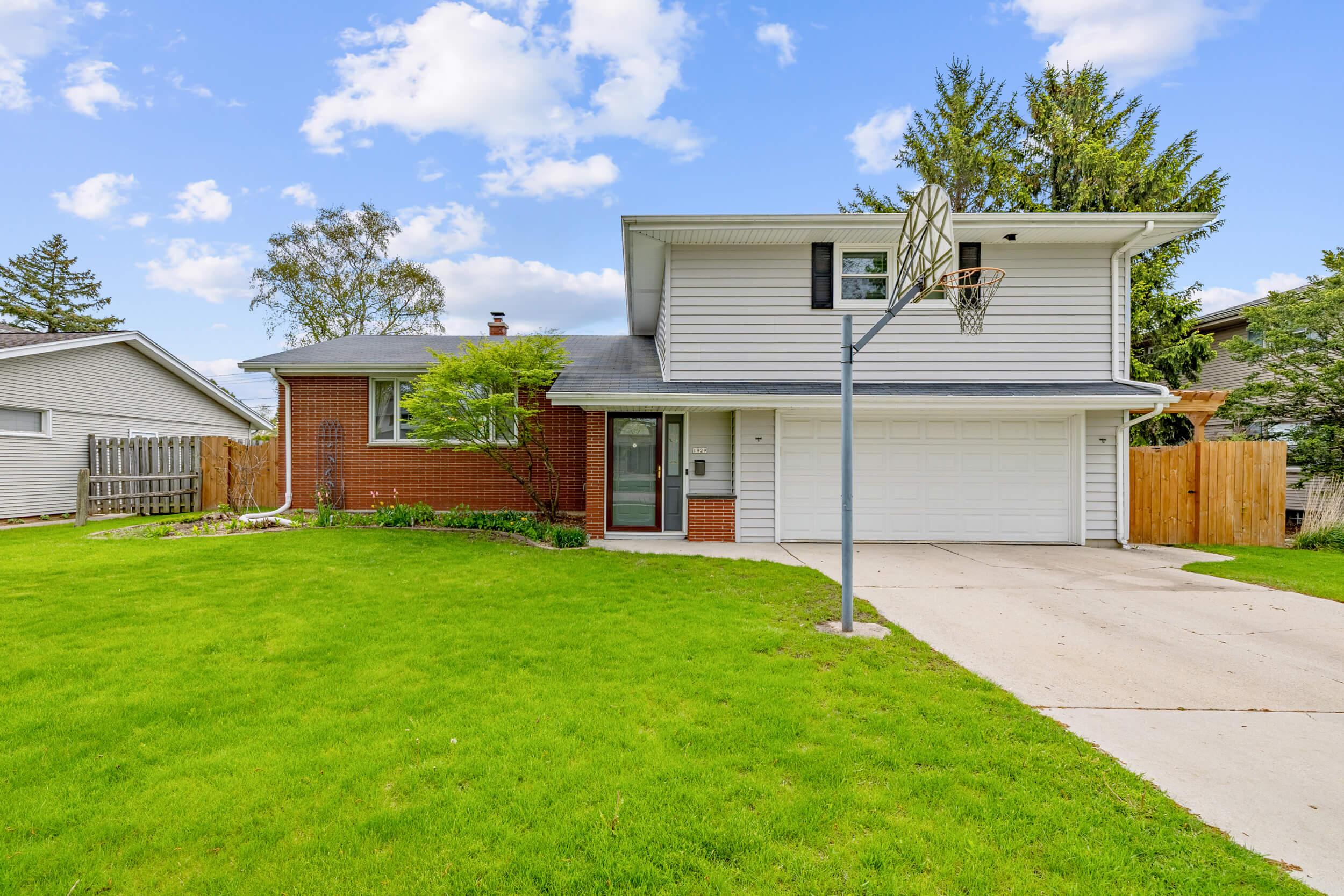 Sheboygan Home For Sale | 1929 N 27th Place | Pleasant View Realty