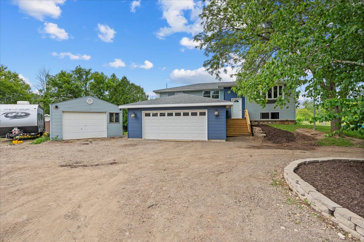 Plymouth Home For Sale | N5850 Pioneer Road | Pleasant View Realty