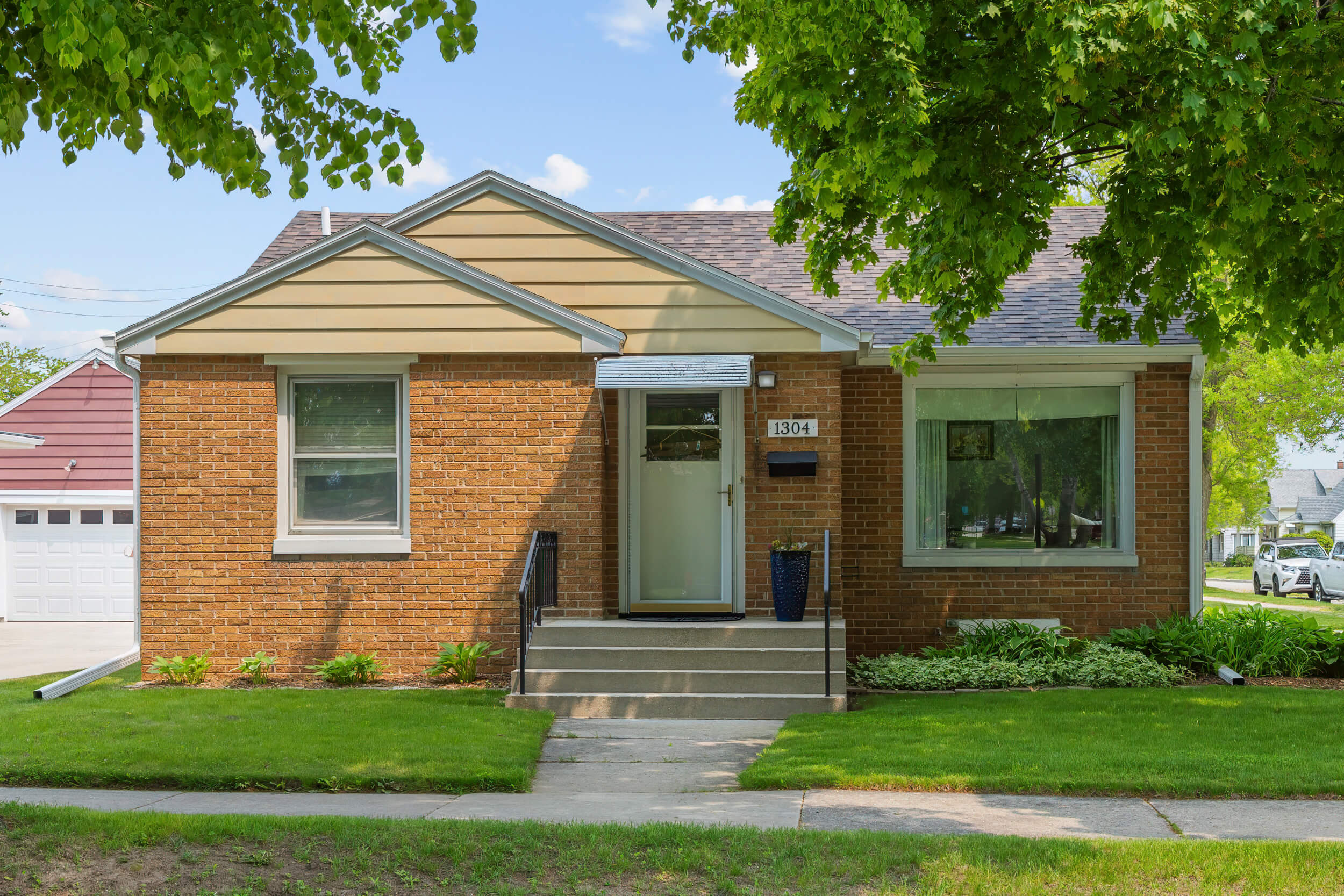 Sheboygan Home For Sale | 1304 Mead Avenue | Pleasant View Realty