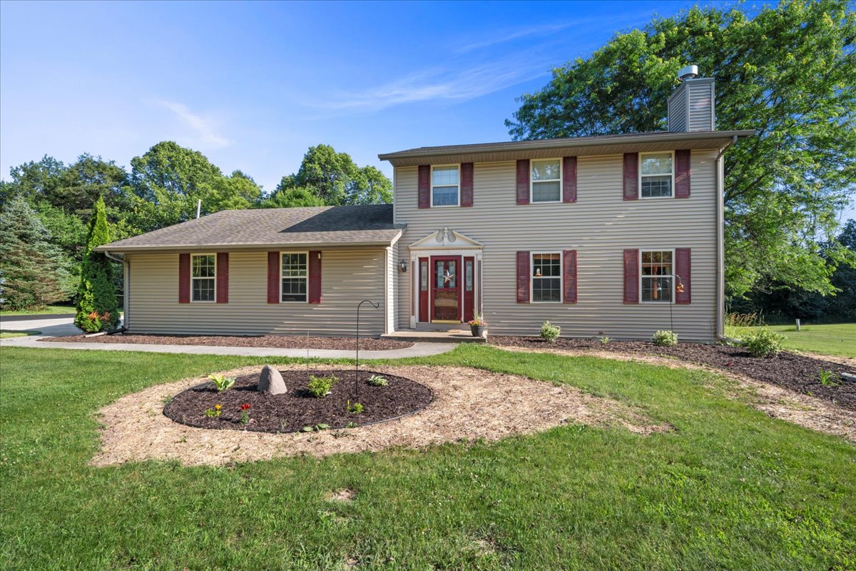 Plymouth Home For Sale | W6085 Whispering Lane | Pleasant View Realty