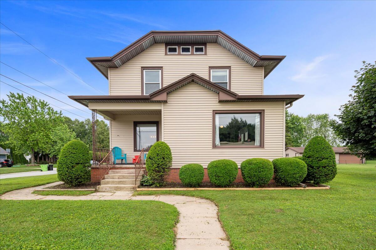 Cleveland Home For Sale | 1205 W Washington Avenue | Pleasant View Realty