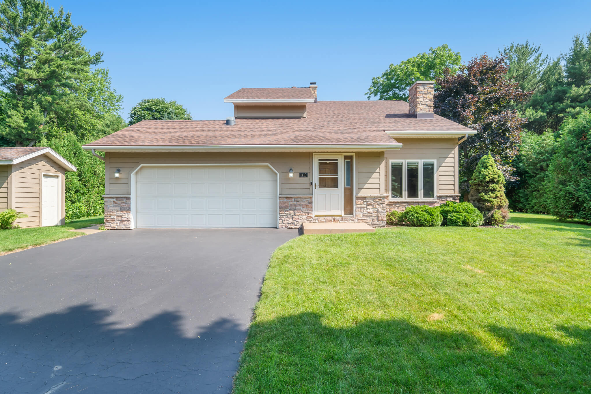 Cleveland Home For Sale | 1410 Webster Lane | Pleasant View Realty