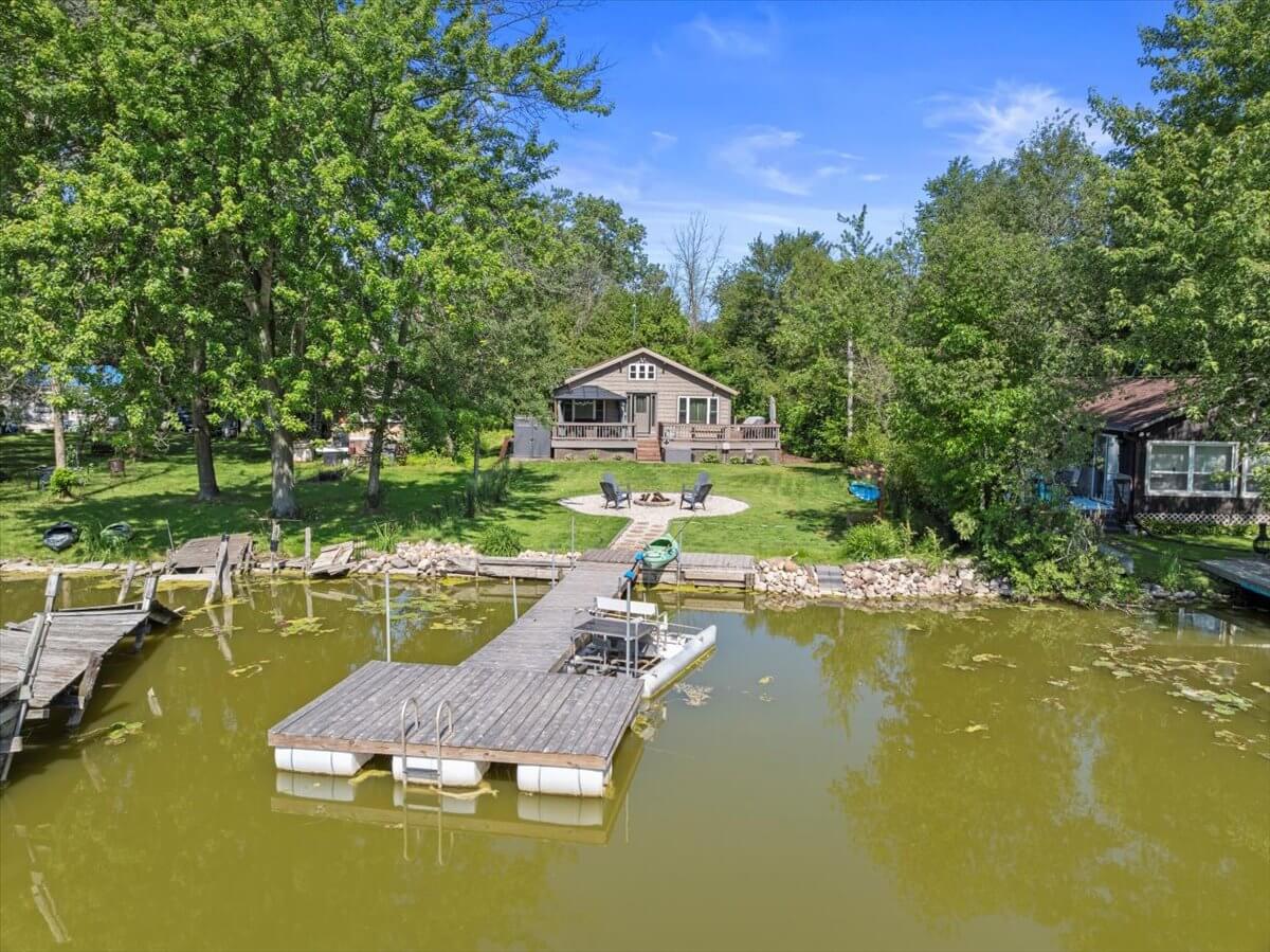 Kiel Home For Sale | 11421 Sy Lake Lane | Pleasant View Realty