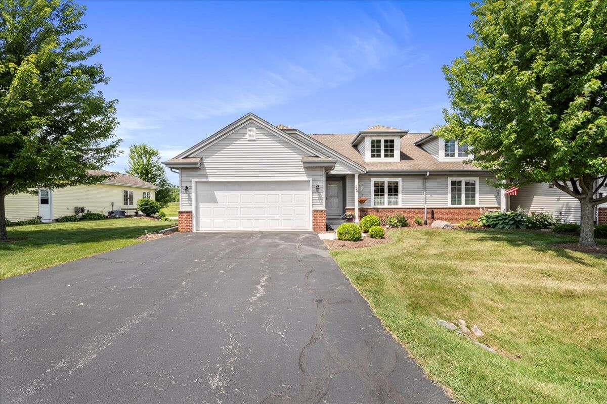 Sheboygan Falls Condo For Sale | 124 Sarah's Way | Pleasant View Realty