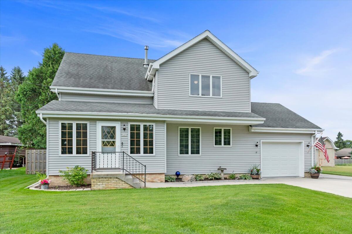 Sheboygan Home For Sale | 3403 Main Avenue | Pleasant View Realty