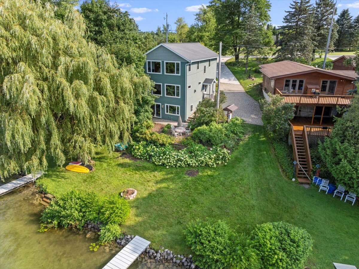 Cascade Home For Sale | W6356 Lake Ellen Drive | Pleasant View Realty