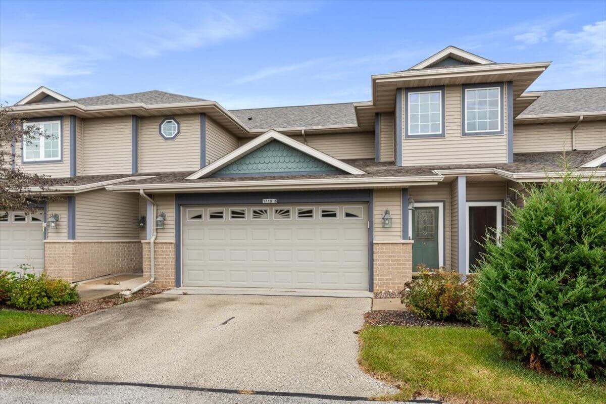 Sheboygan Falls Condo For Sale | 1718 Mallard Ave #3 | Pleasant View Realty