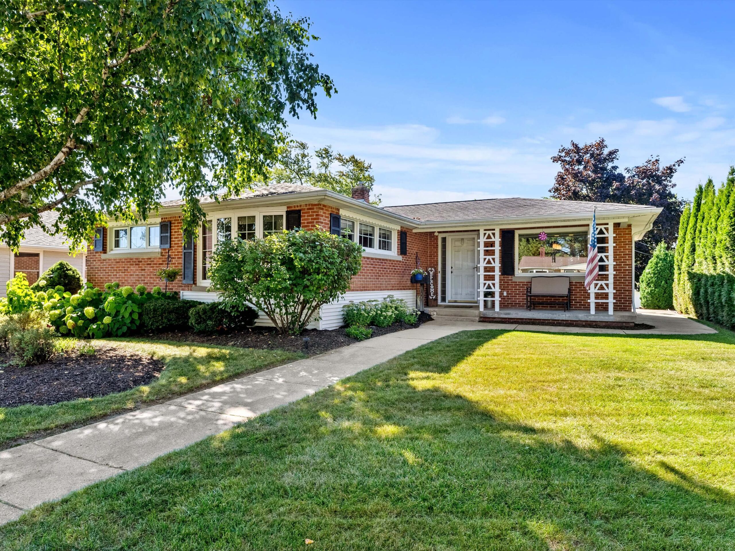 Sheboygan Falls Home For Sale | 411 Richmond Avenue | Pleasant View Realty
