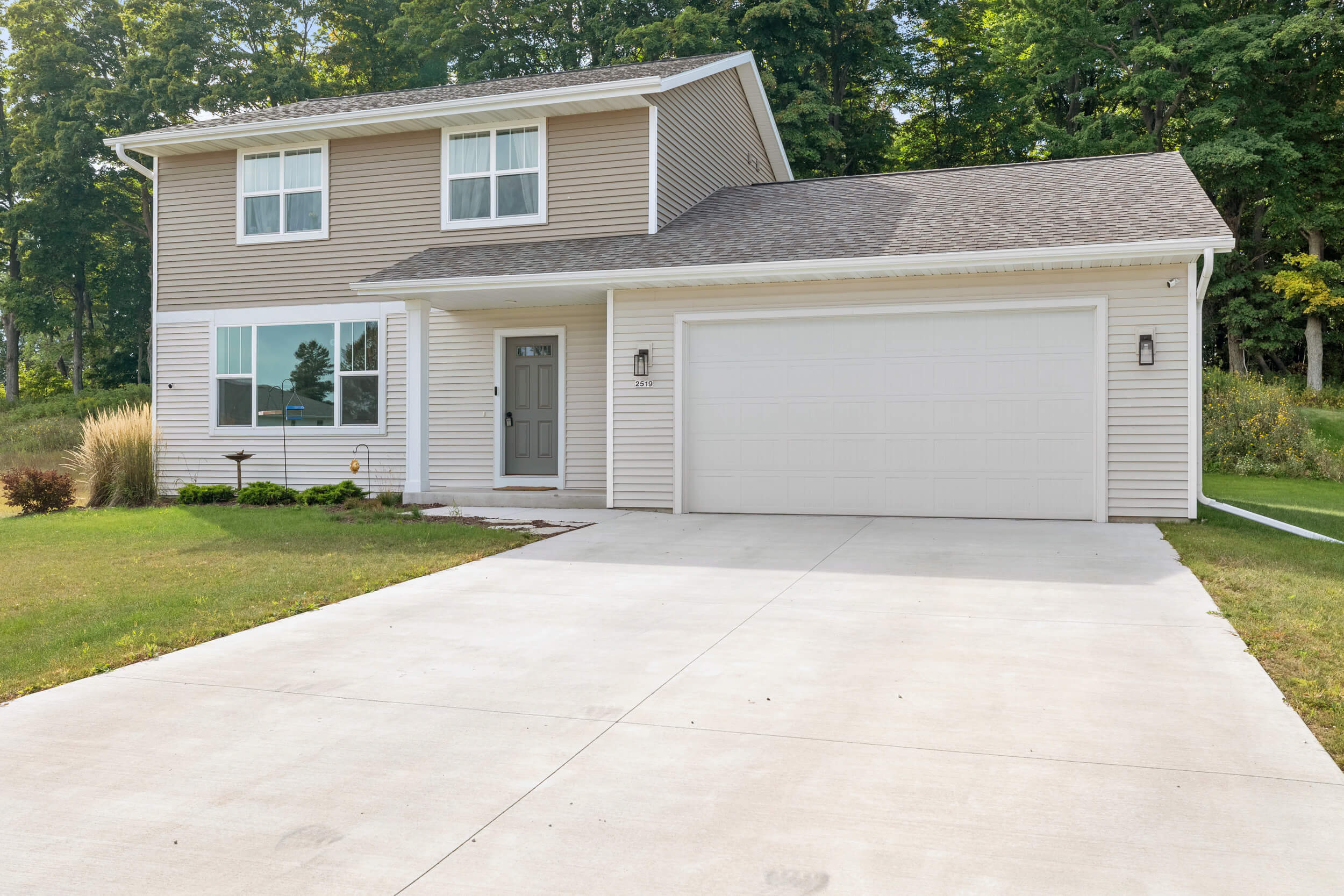 Sheboygan Home For Sale | 2519 Stonebrook Drive | Pleasant View Realty